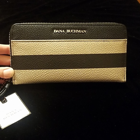 Dana Buchman Handbags - Dana Buchman wristlet wallet